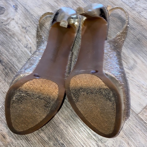 Jessica Simpson Metallic Platform Heels - Picture 7 of 9